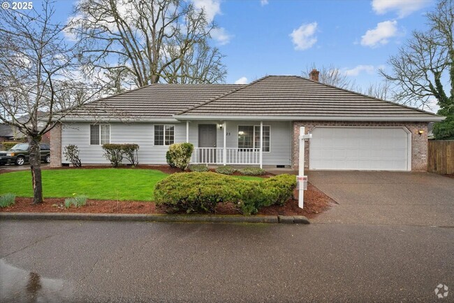 Building Photo - Beautifully Maintained Single Level Home i...