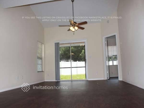 Photo - 209 Kittery Ln