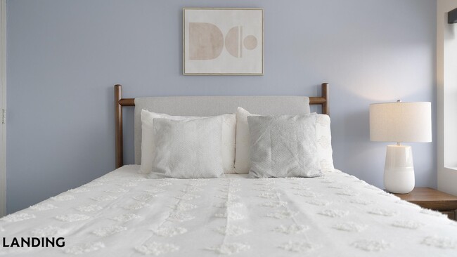 Photo - 1922 W Ogden Ave Unidad 909