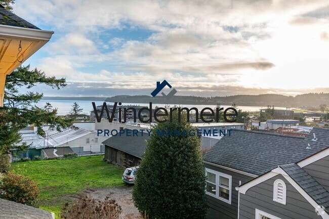 Building Photo - 2 Bedroom Waterview Condo