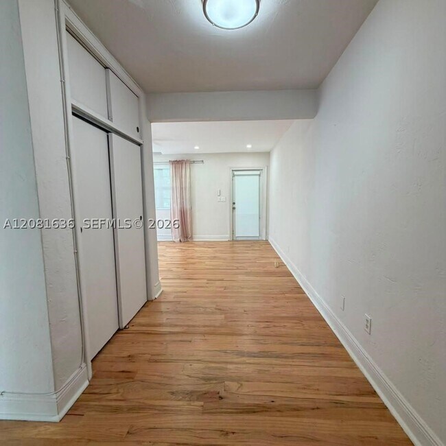 6944 Byron Ave Unit 9