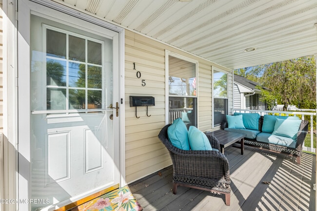 Photo - 105 Wayside Dr