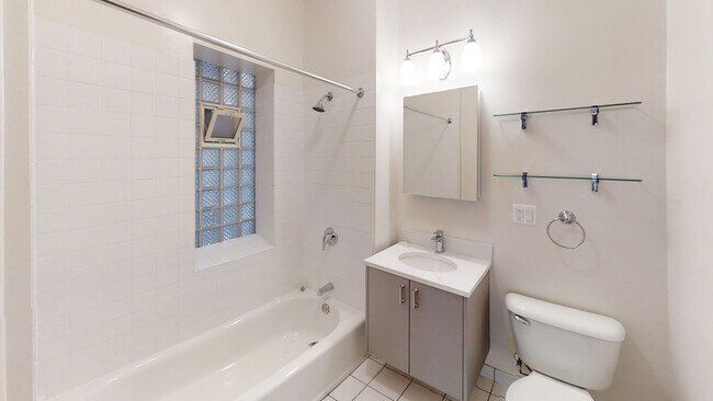 Photo - 1253 W Grace St Unit 1