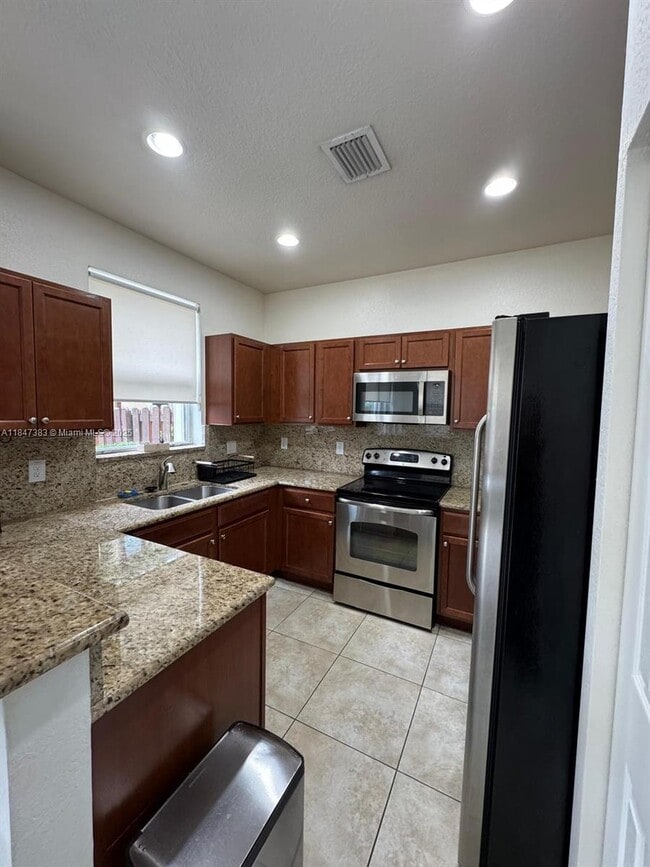 Building Photo - 8795 NW 112th Path Rental
