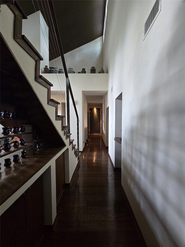 Photo - 3231 Hemingway Dr