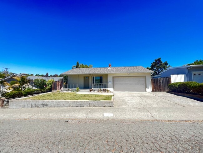 Building Photo - Single Story 3 bedroom In Cute Treelined Vallejo Neighborhood