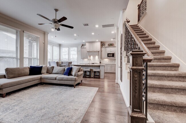 Photo - 155 Skybranch Dr