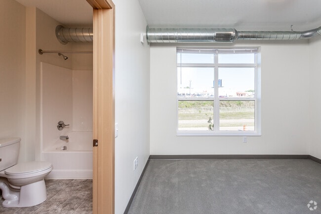 3BR - Master Bedroom - Greenhill Point