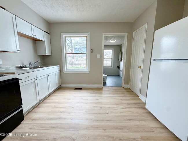 Photo - 6520 Miles Ave