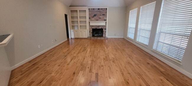 Building Photo - 5106 Olympia Fields Ln Rental