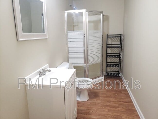 Photo - 528 Judd Dr Unit B