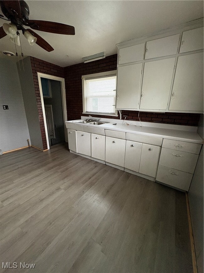 Photo - 830 Cambridge Ave