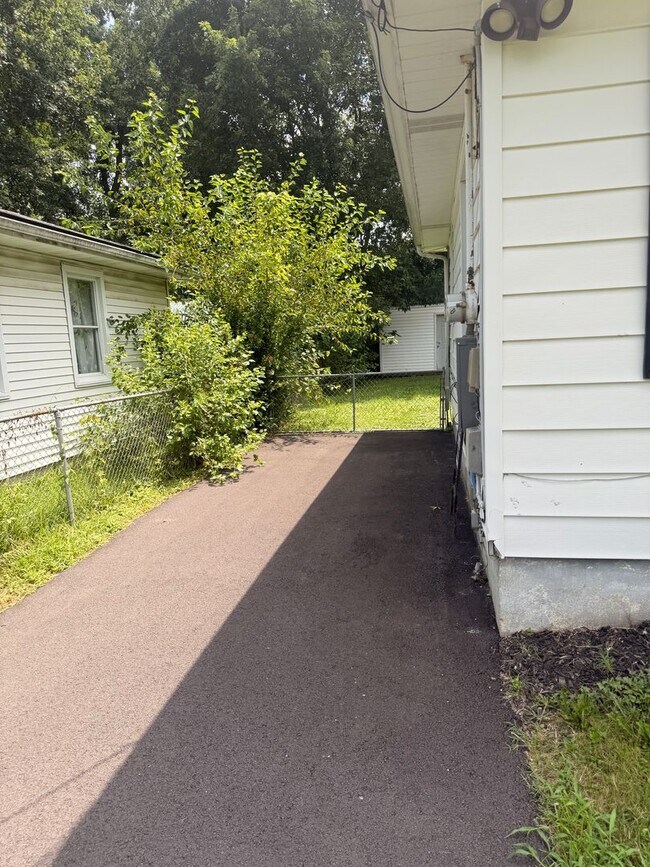 Photo - Gorgeous 2 bedroom/1 bath house!