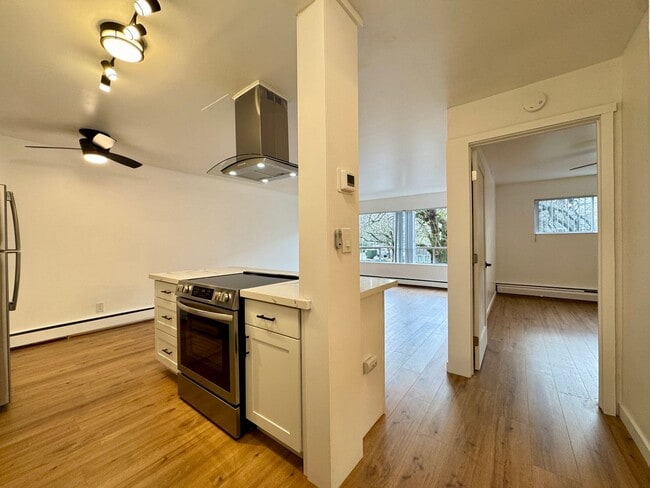 Lorelei Apartments