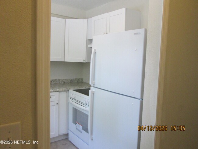 Photo - 1200 Bretta St