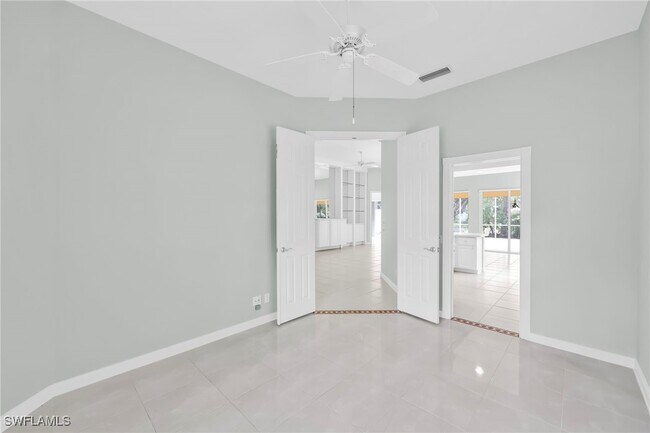 Photo - 3000 Ellice Way