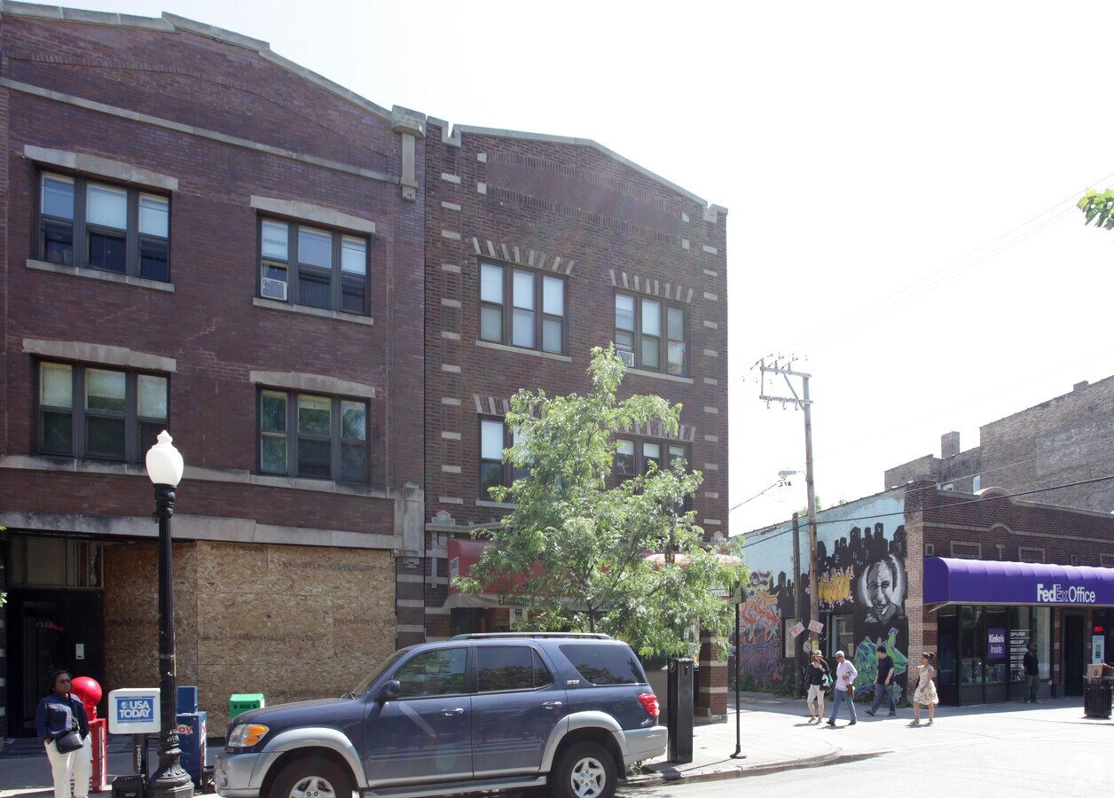 Photo - 1321 E. 57th St