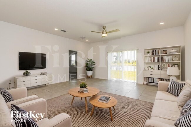 Photo - 1630 Isleta Lp