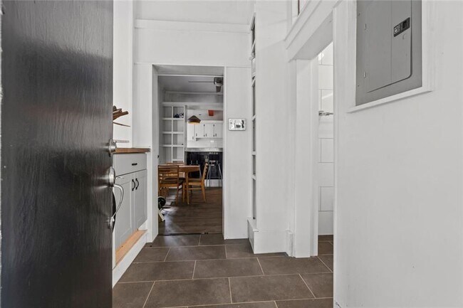 Photo - 1081 McMillan St NW