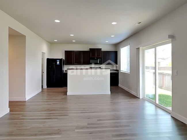 Photo - 348 Lolo Trail Ave