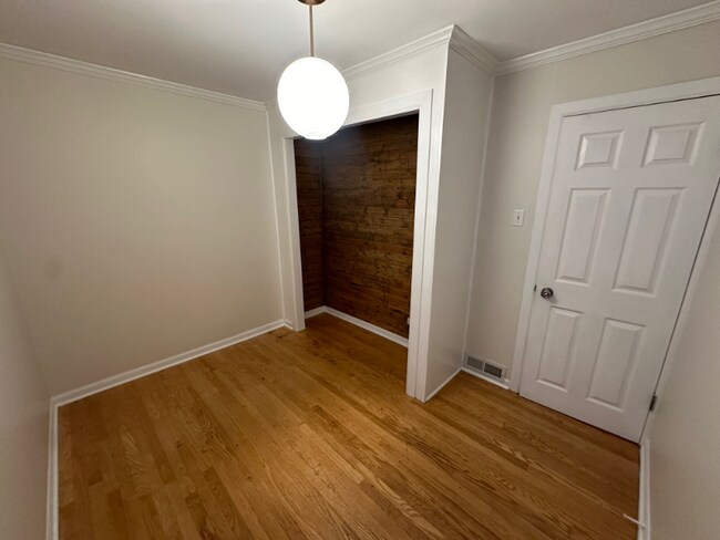 Photo - 4548 N Long Ave Unidad 1