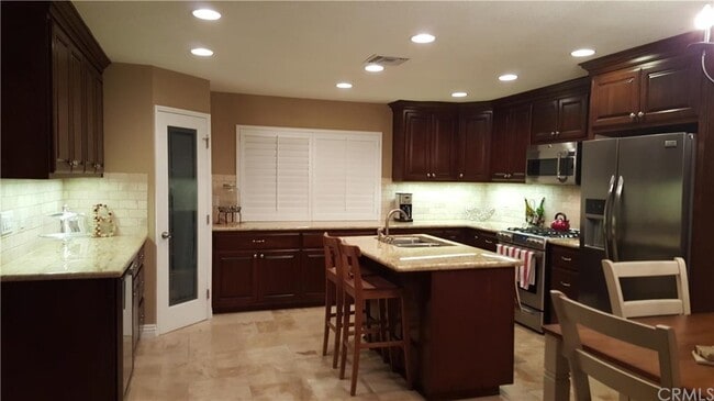 Photo - 17937 Magnolia Blvd