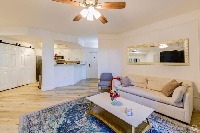 Building Photo - 780 S Sapodilla Ave Unit 206 Rental