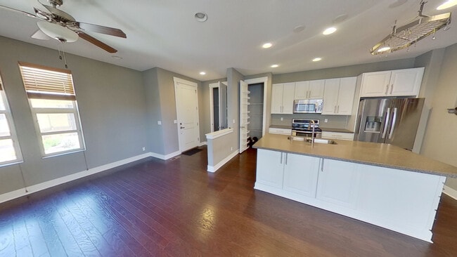 Photo - 523 S Vance St