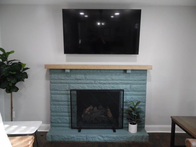 Photo - 829 Laurel Hill Rd