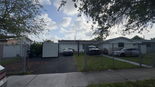 Photo - 20520 SW 117th Ave