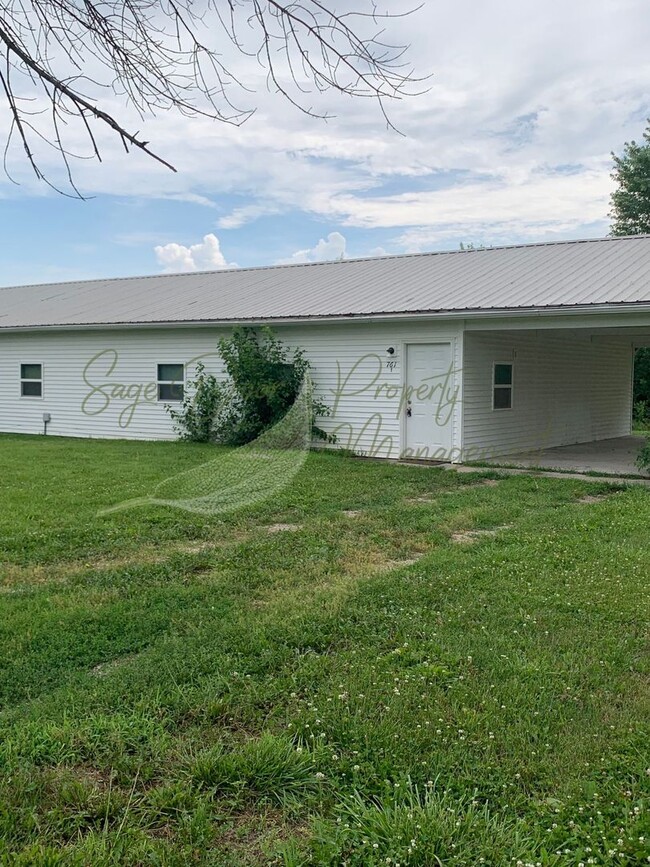 Building Photo - 761 NE 101st Rd Unit 761 1