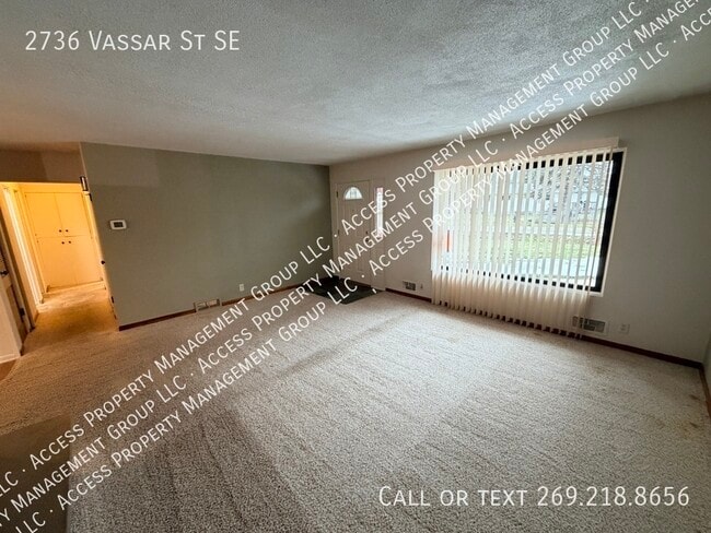 Photo - 2736 Vassar Dr SE
