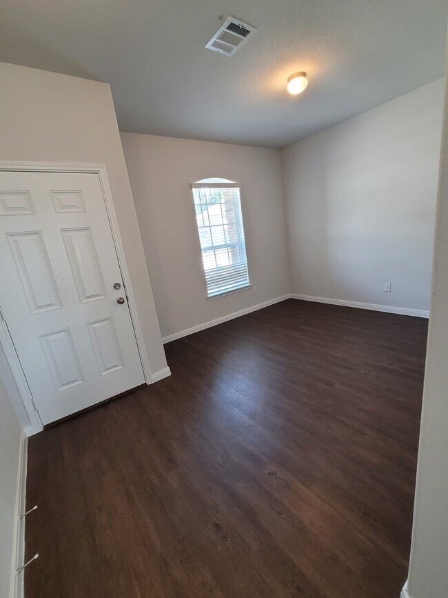 Photo - 4325 McGregor Blf Ln