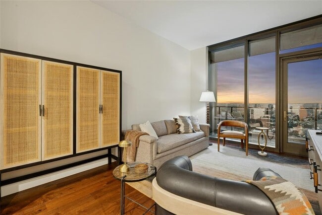 Photo - 44 East Ave Unit 3703