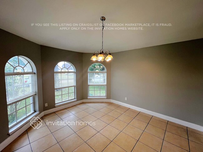 Photo - 1835 SW Dalmatian Ave