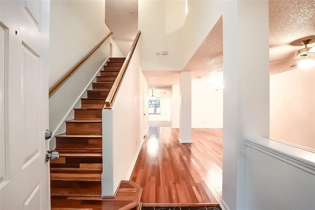 Photo - 6914 Dallas Dr