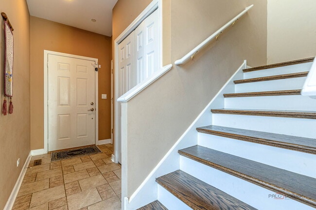 Photo - 1521 Stonegate Manor