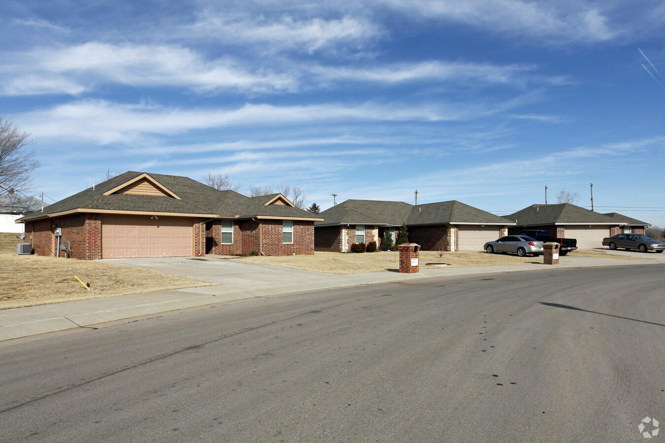 Photo - Pleasant Oaks of El Reno Apartments