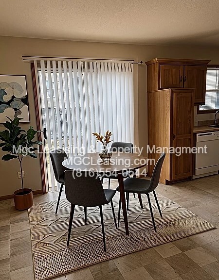 Photo - 1641 SW Highland Dr