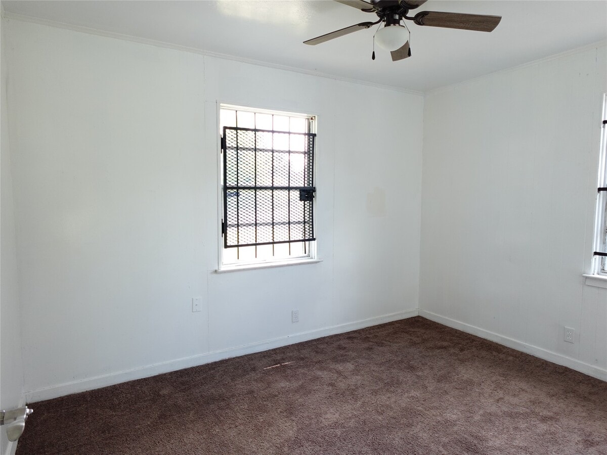 Photo - 8022 Woodlyn Rd