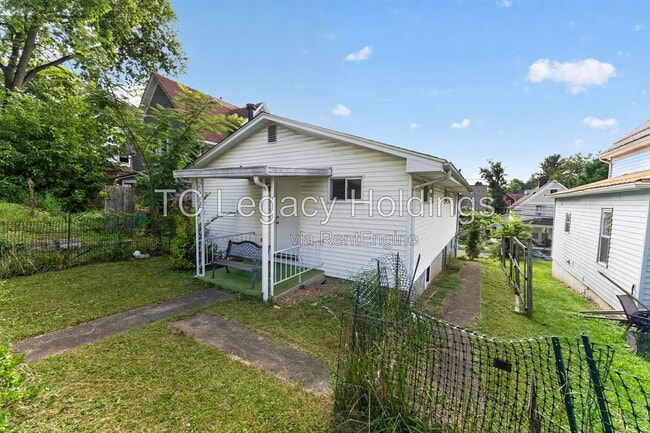 Photo - 729 Ridgeway Ave