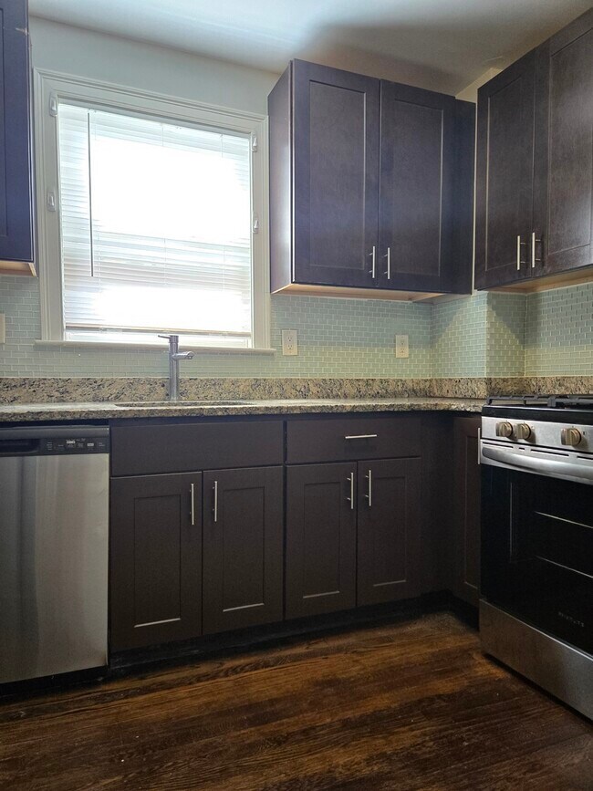 4803 Washington St Unit 1