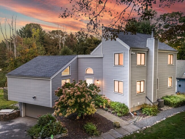 Building Photo - 47 Old South Salem Rd Rental