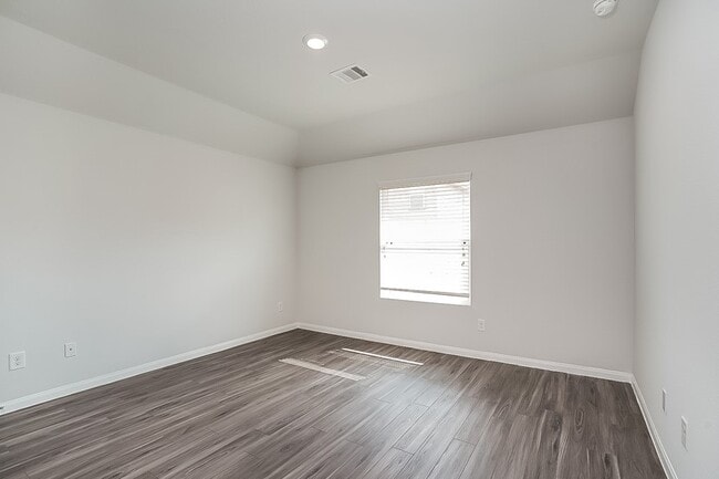 Photo - 18910 Brescia Ln