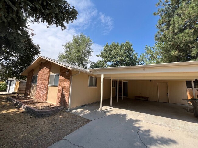 Photo - 1710 Bedford Dr