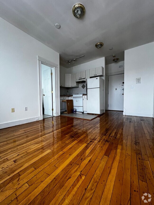 Building Photo - Sunny, Updated Brighton 1 bed in the 1600 ... Rental