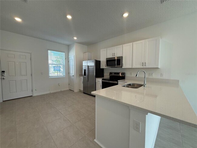 Photo - 3009 Skyline Lp