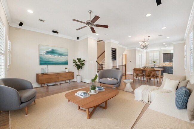 Photo - 2421 Beall St