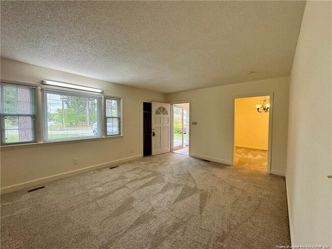 400 Harrill Cir