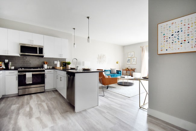 Photo - 1177 Greens Farms